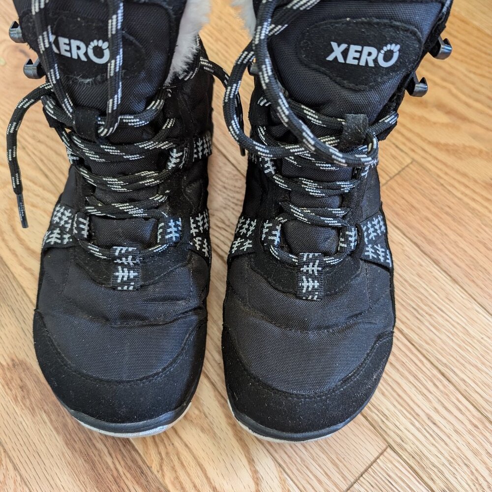Xero Alpine Snow boots excellent 8.5 barefoot minimalist
